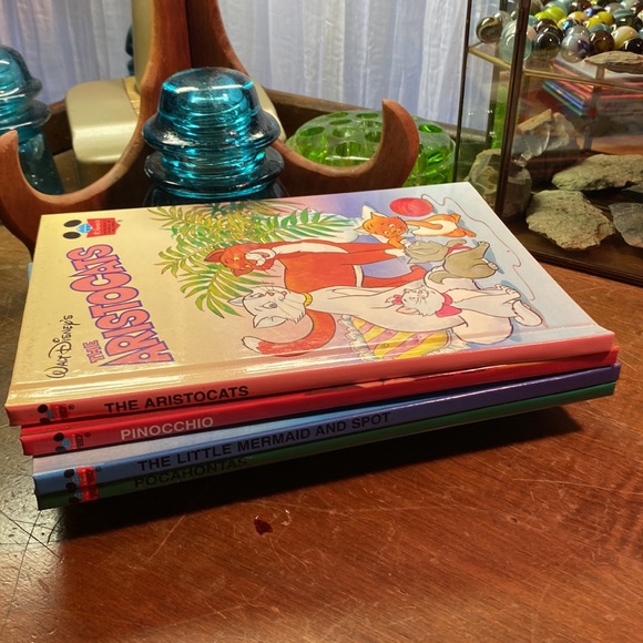 4 Disney’s the Little mermaid and spot kids books. - Picture 9 of 9